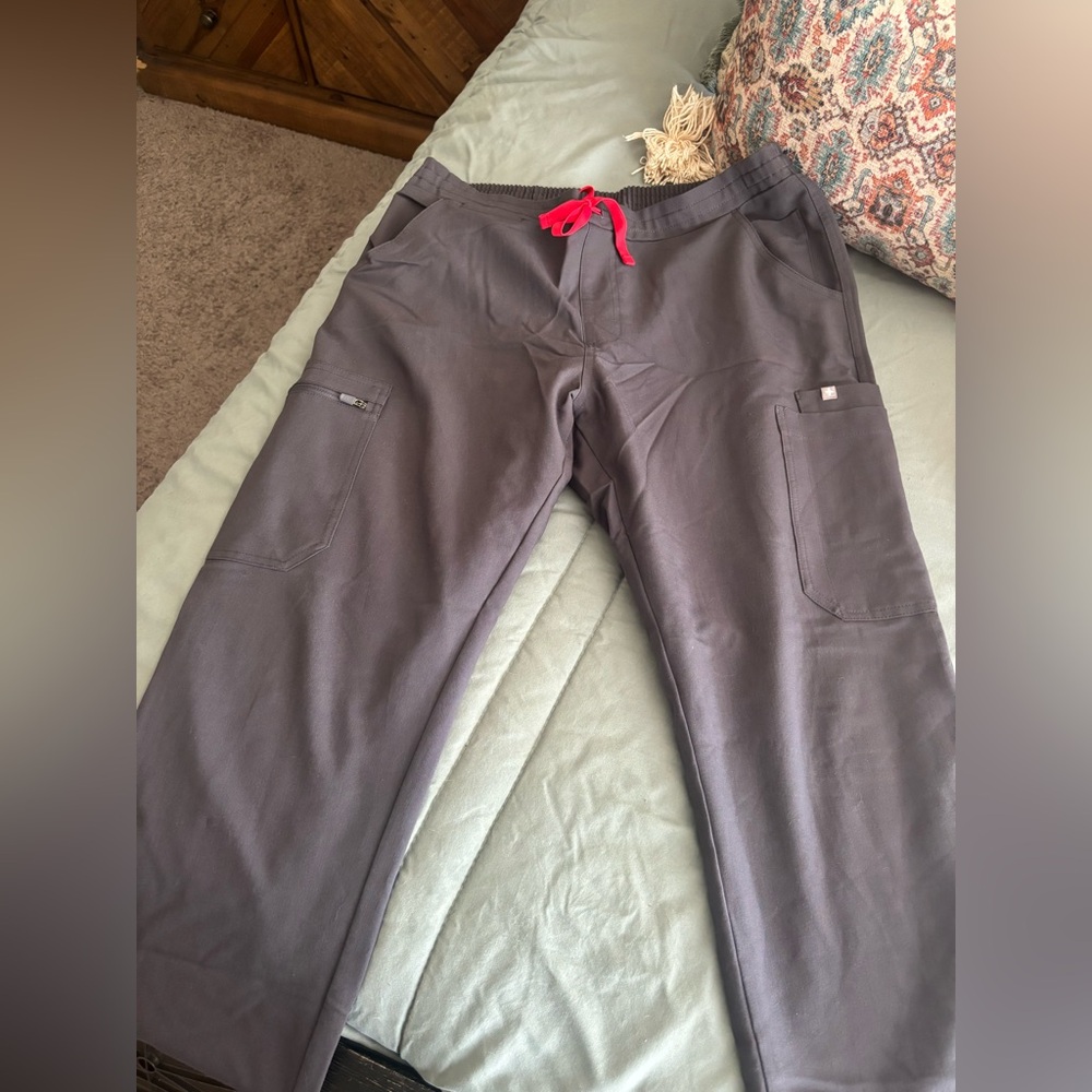 Figs Gray Scrub Pants with Red Drawstring